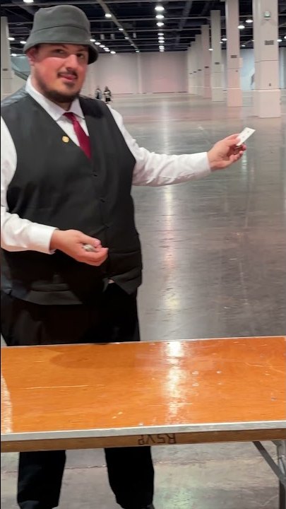 The Wizard on a convention floor